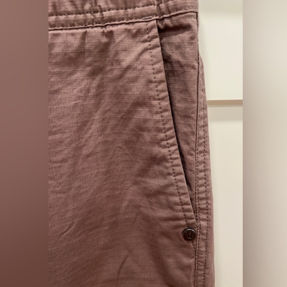 VUORI WOMEN'S CROPPED RIPSTOP PANTS IN HAZEL, SIZE M. - Picture 5 of 15